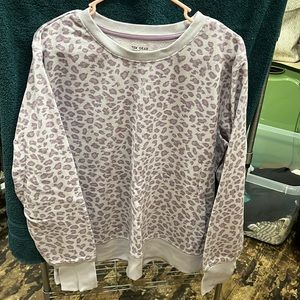 Crewneck sweatshirt